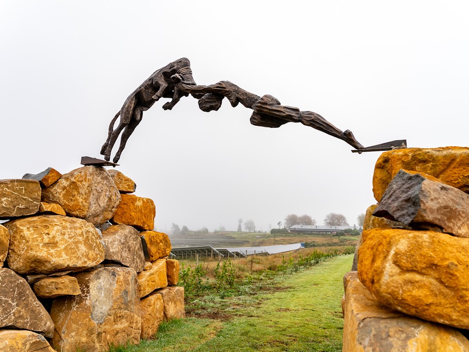 Strike a woman Ben Tuge