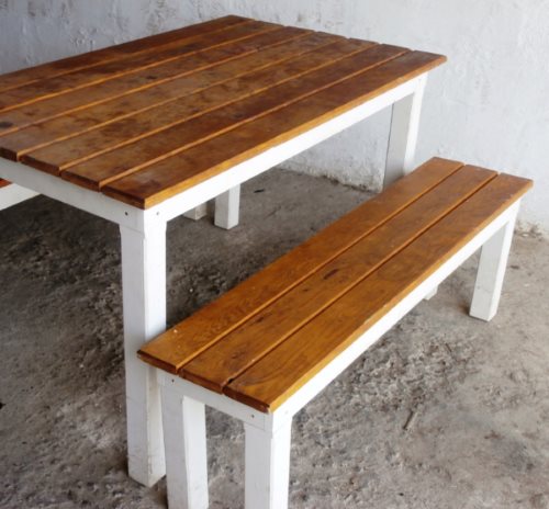 andys table charir newsy